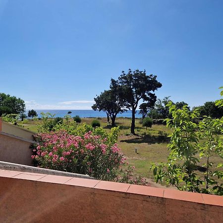 Отель Pinea Mare Поджо-Меццана Экстерьер фото